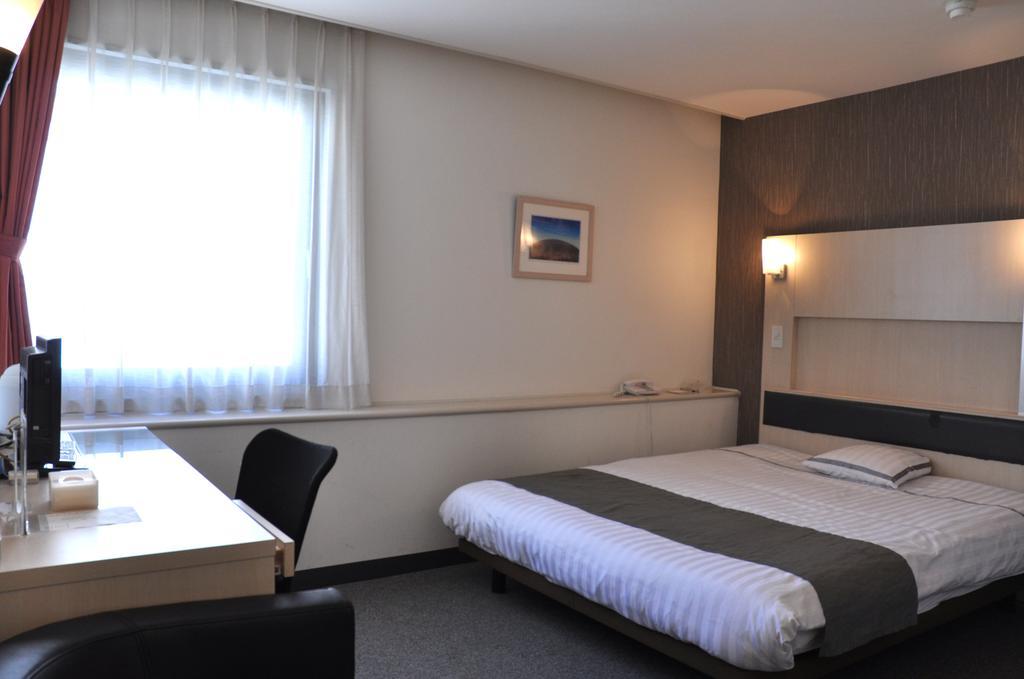 Hotel West Нумадзу Екстериор снимка